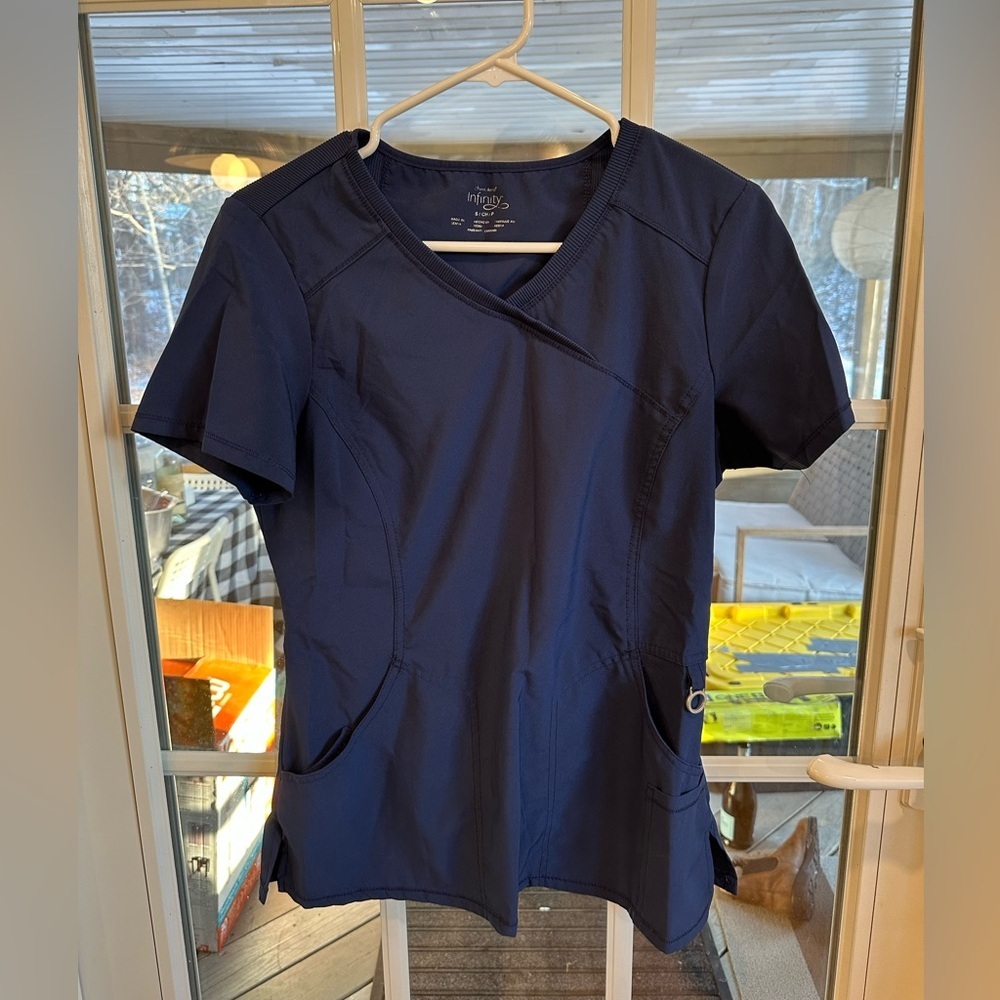 Cherokee Infinity Scrub Top